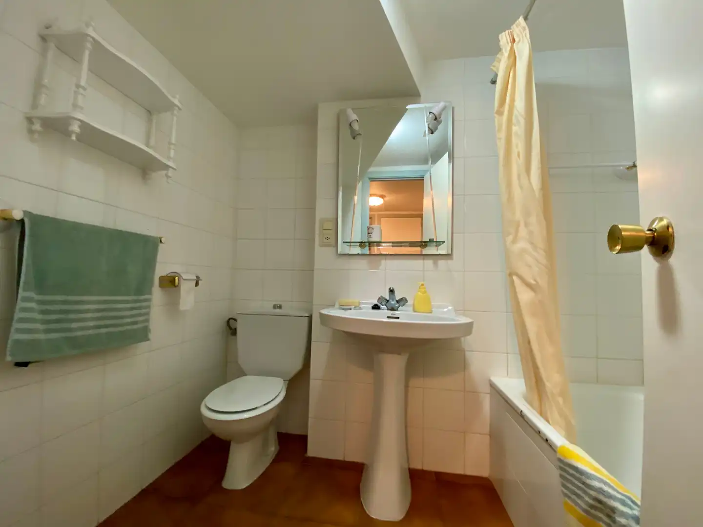 Badezimmer von Einfamilien-Reihenhaus zum Verkauf in O Grove   mit Privatgarten, Terrasse und Abstellraum