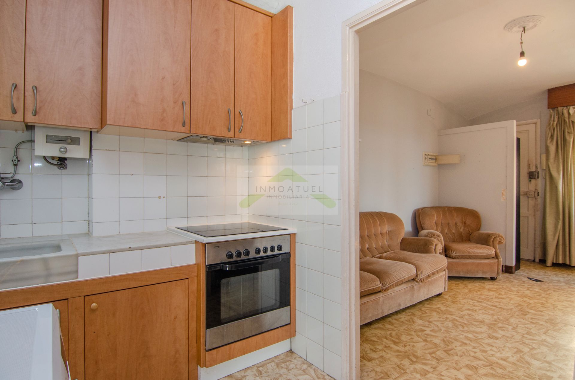 Cuina de Pis en venda en A Coruña Capital  amb Forn i Rentadora