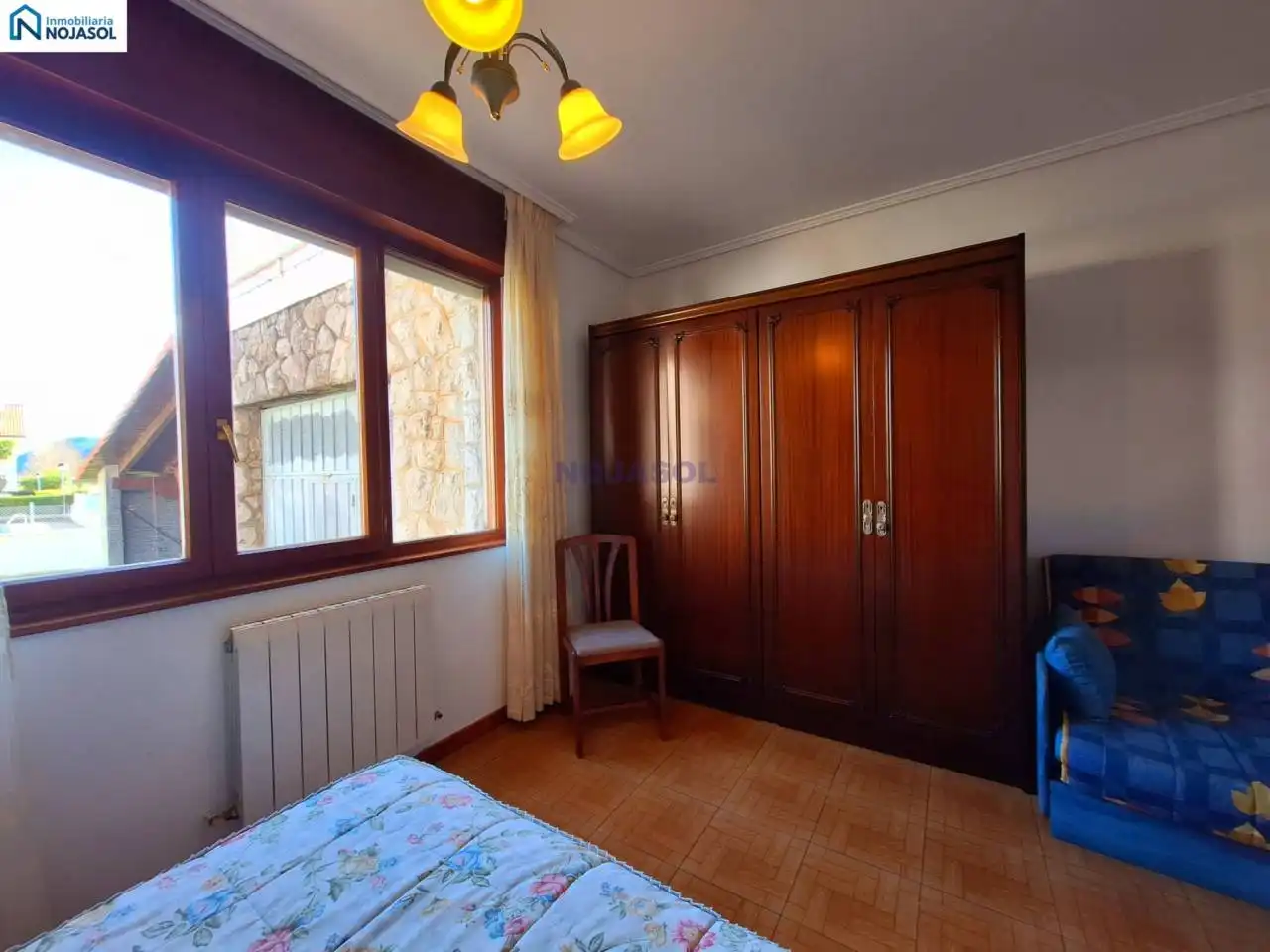 Dormitori de Casa o xalet de lloguer en Noja amb Calefacció, Jardí privat i Moblat