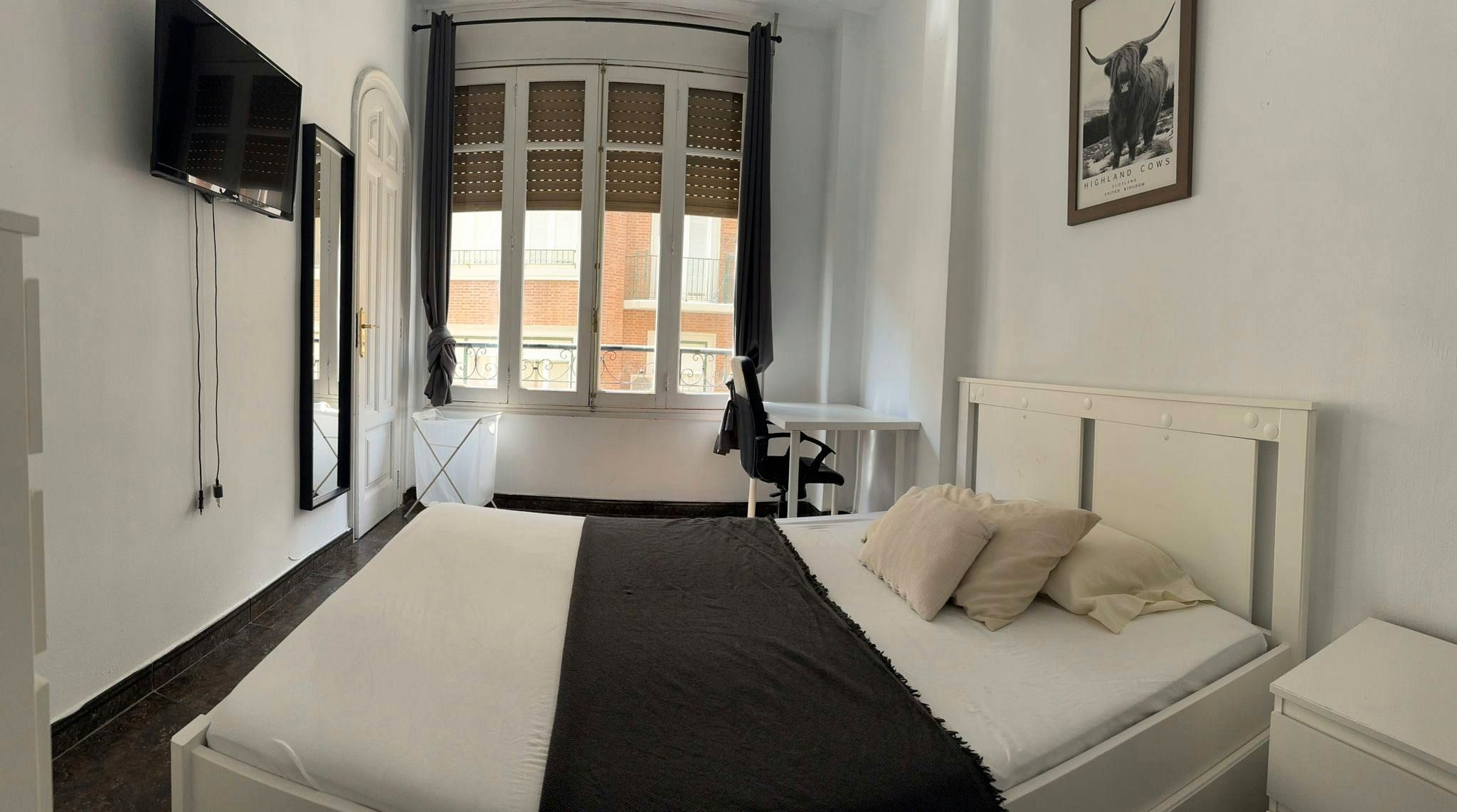 Dormitori de Pis per a compartir en  Valencia Capital amb Calefacció, Rentadora i TV