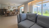 Living room of Single-family semi-detached for sale in Boadilla del Monte  with Air Conditioner, Heating and Private garden