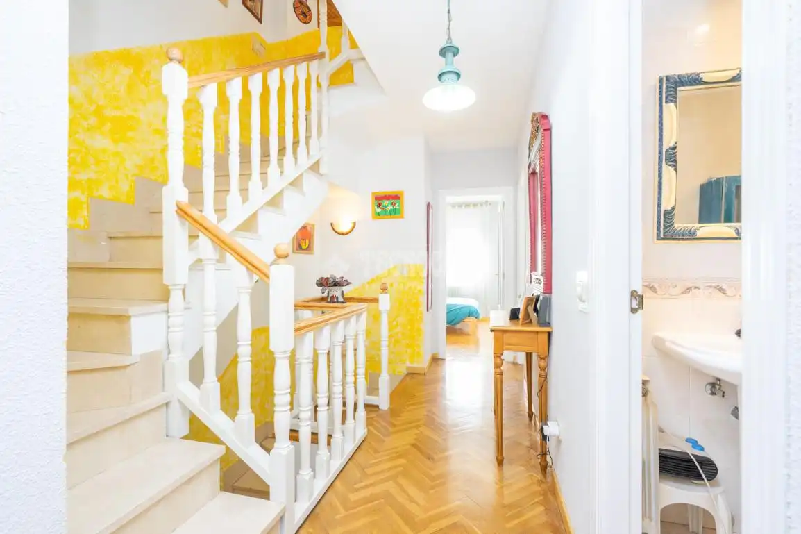 Casa adosada en venta en Colmenar Viejo con Aire acondicionado, Jardín privado y Terraza