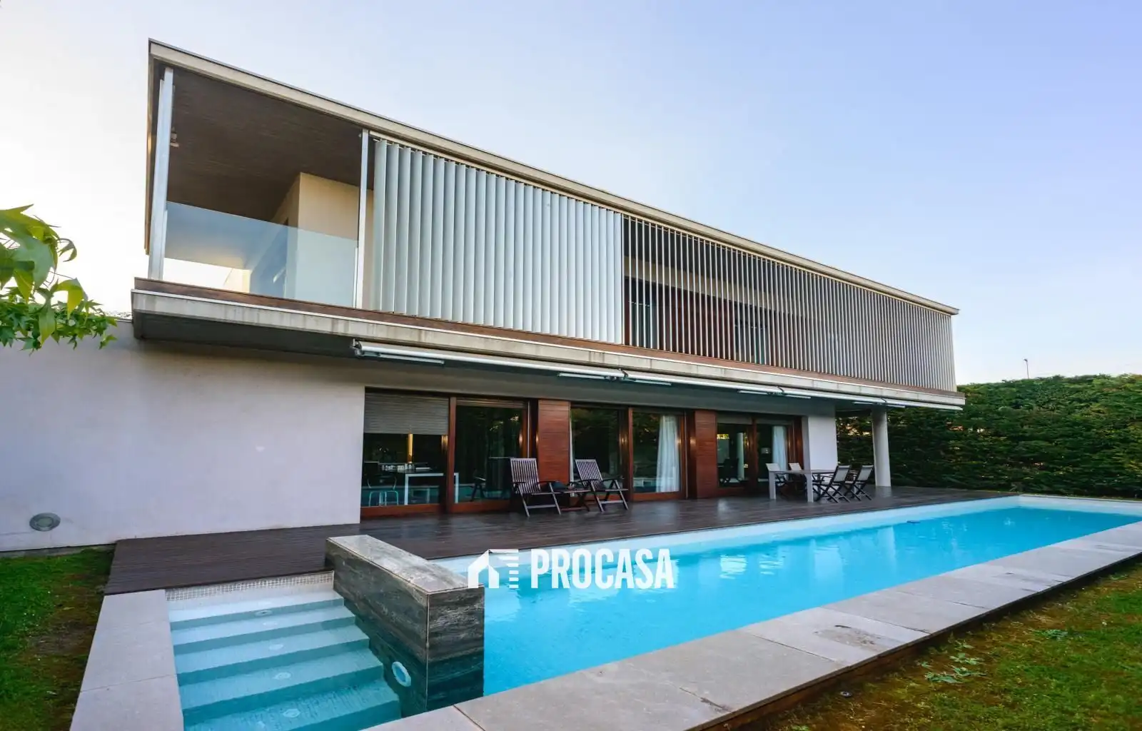 Piscina de Casa o chalet en venta en Figueres con Aire acondicionado, Calefacción y Trastero
