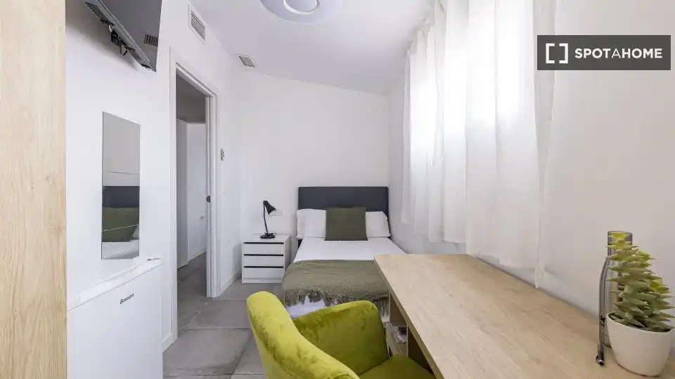 Bedroom of Flat for rent in Murcia  with Air Conditioner, Heating and Furnished