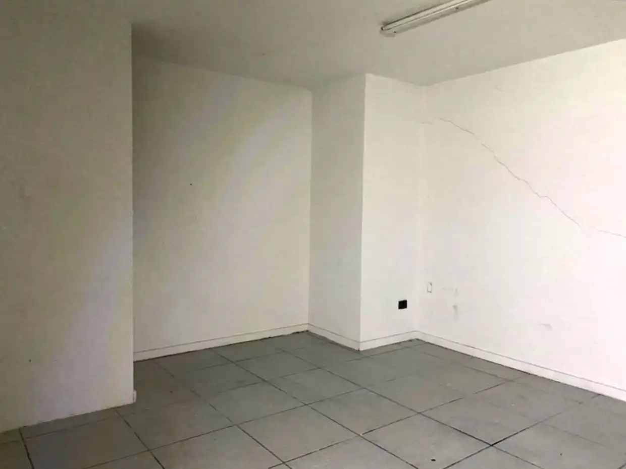 Business premises for sale in Carrer de l'Alcalde Armengou, imagen 8