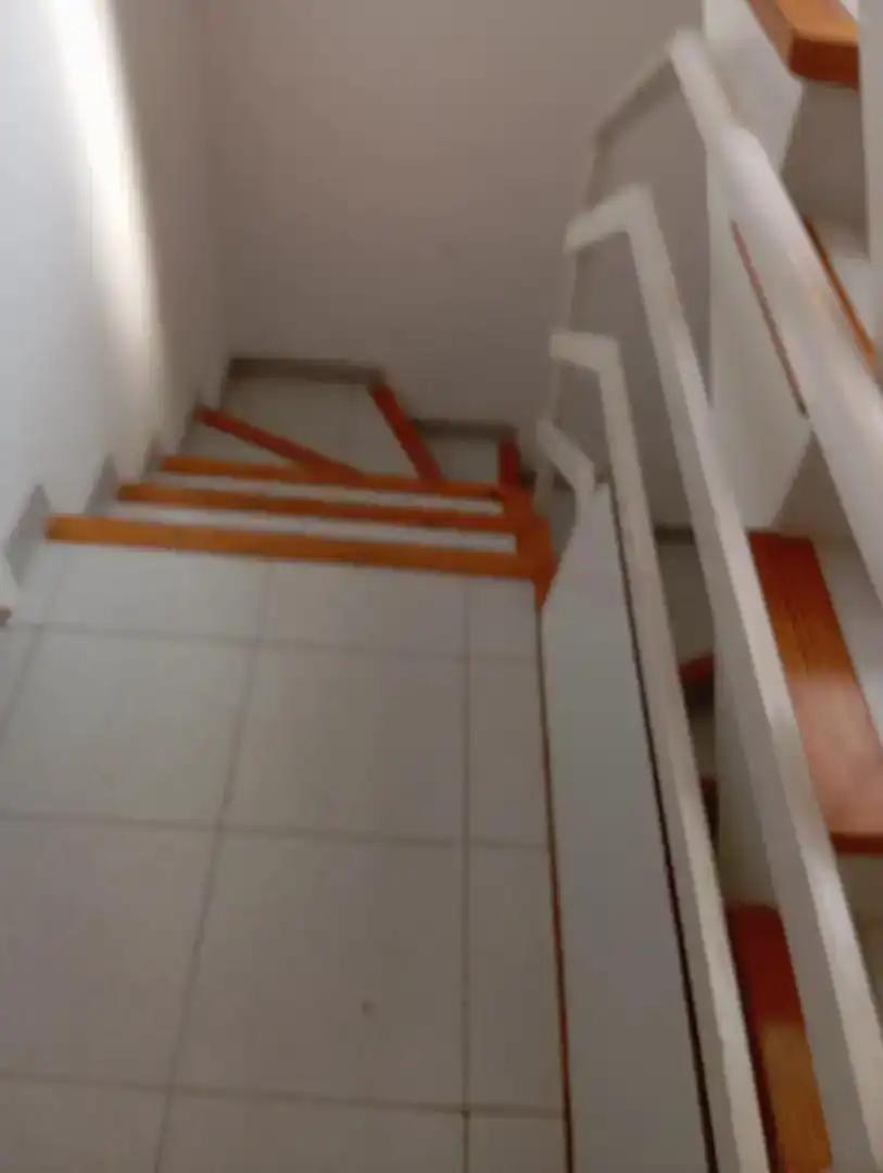 Casa adosada en venda en Besalú amb Traster