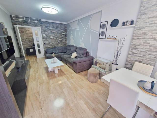 Piso en Venta en  JALON, 31 en Martín Carpena - Torre del Río