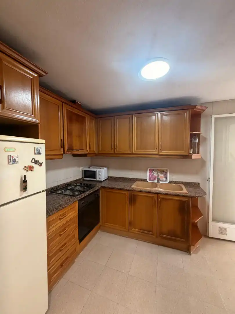 Cocina de Apartamento de alquiler en Sagunto / Sagunt con Amueblado, Horno y Lavadora