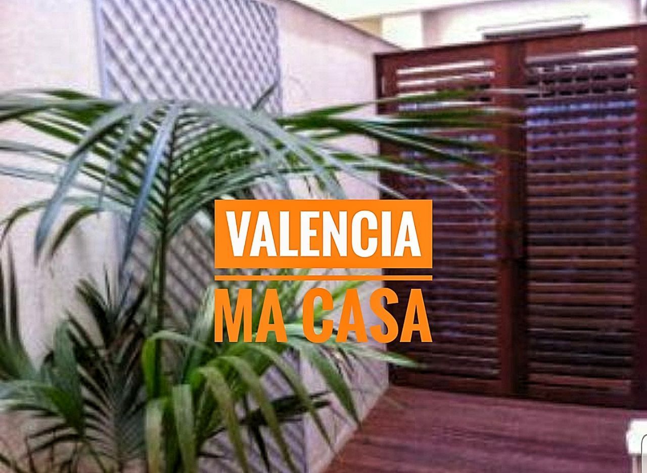 Jardín de Piso de alquiler en  Valencia Capital con Aire acondicionado, Calefacción y Terraza