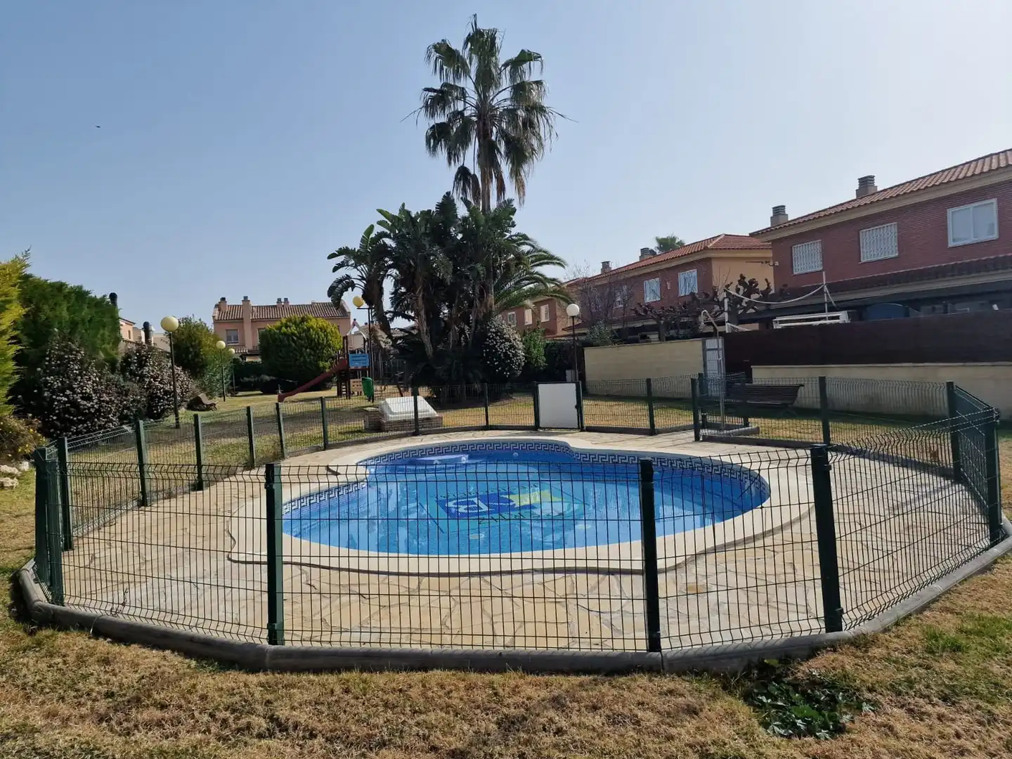 Chalet con piscina en venta en Carrer Moscú 61, imagen 3