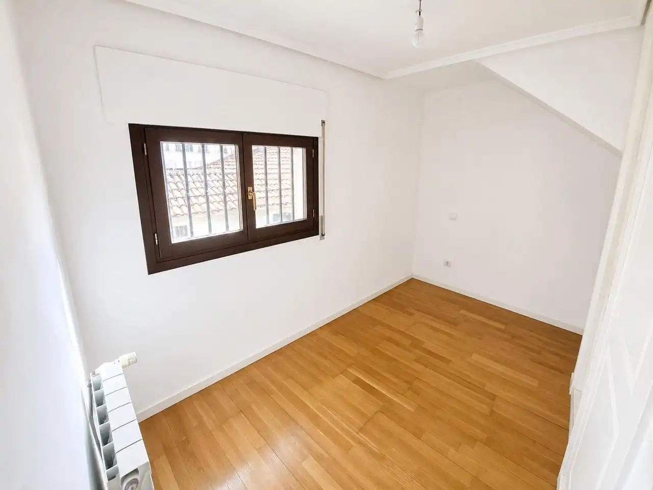 Habitación de Dúplex de alquiler en Zaragoza con Aire acondicionado, Calefacción y Parquet