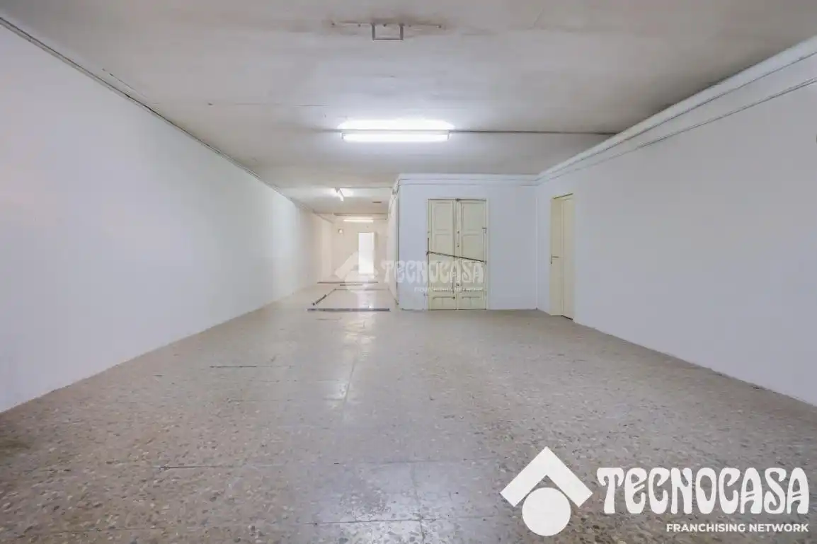 Local comercial en venda a Centre, imagen 6