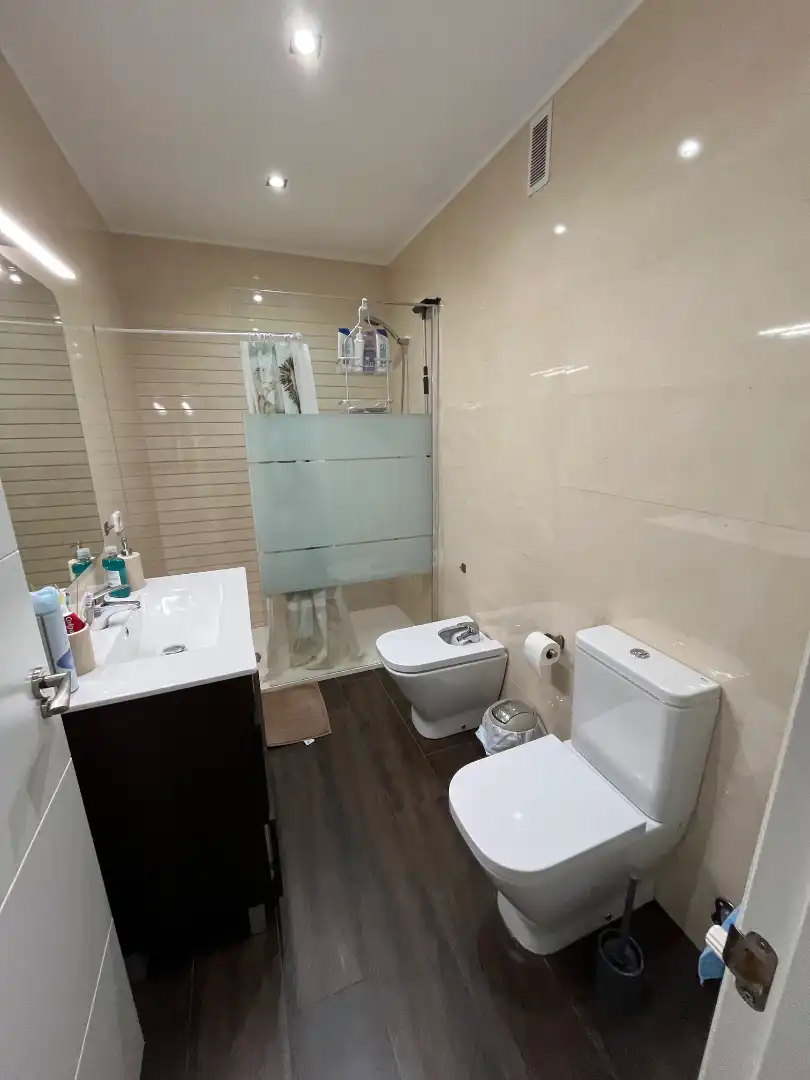 Bathroom of Flat for sale in Alcalá de Henares  with Air Conditioner, Heating and Terrace
