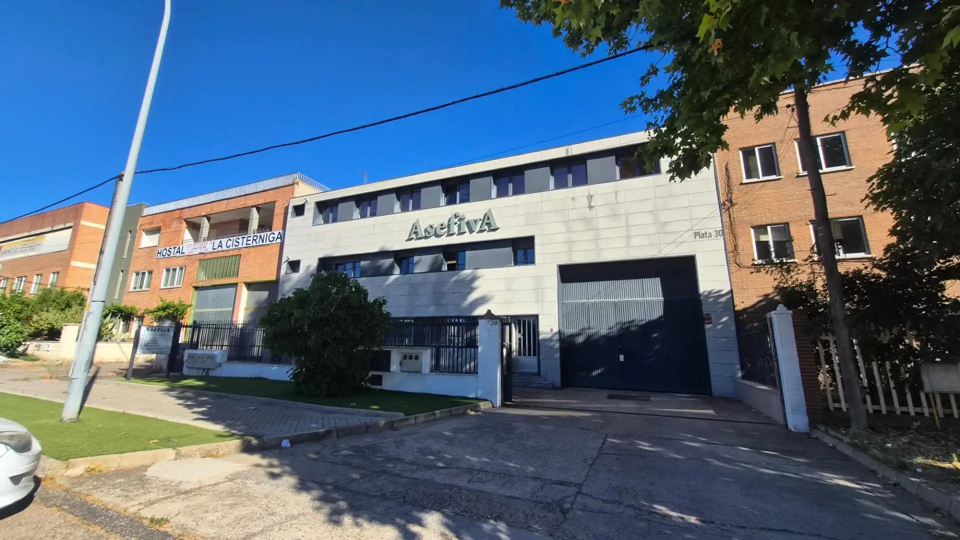 Vista exterior de Oficina de lloguer en Valladolid