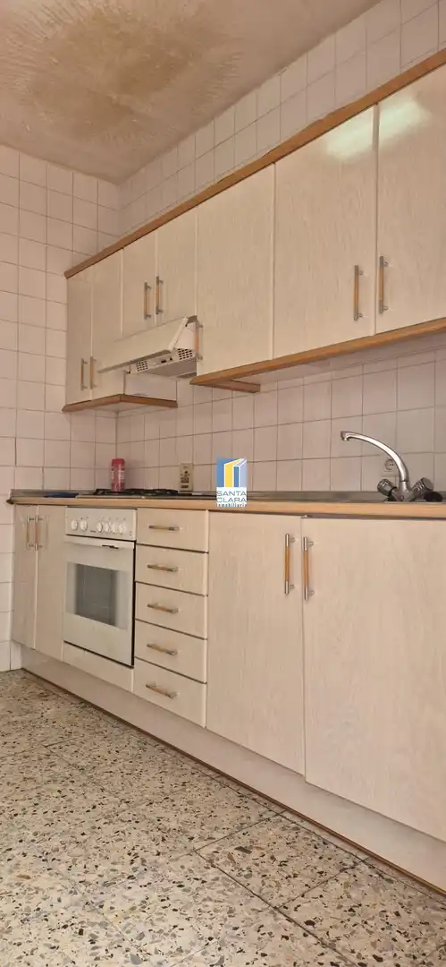 Cuina de Pis en venda en Zamora Capital  amb Calefacció, Terrassa i Balcó