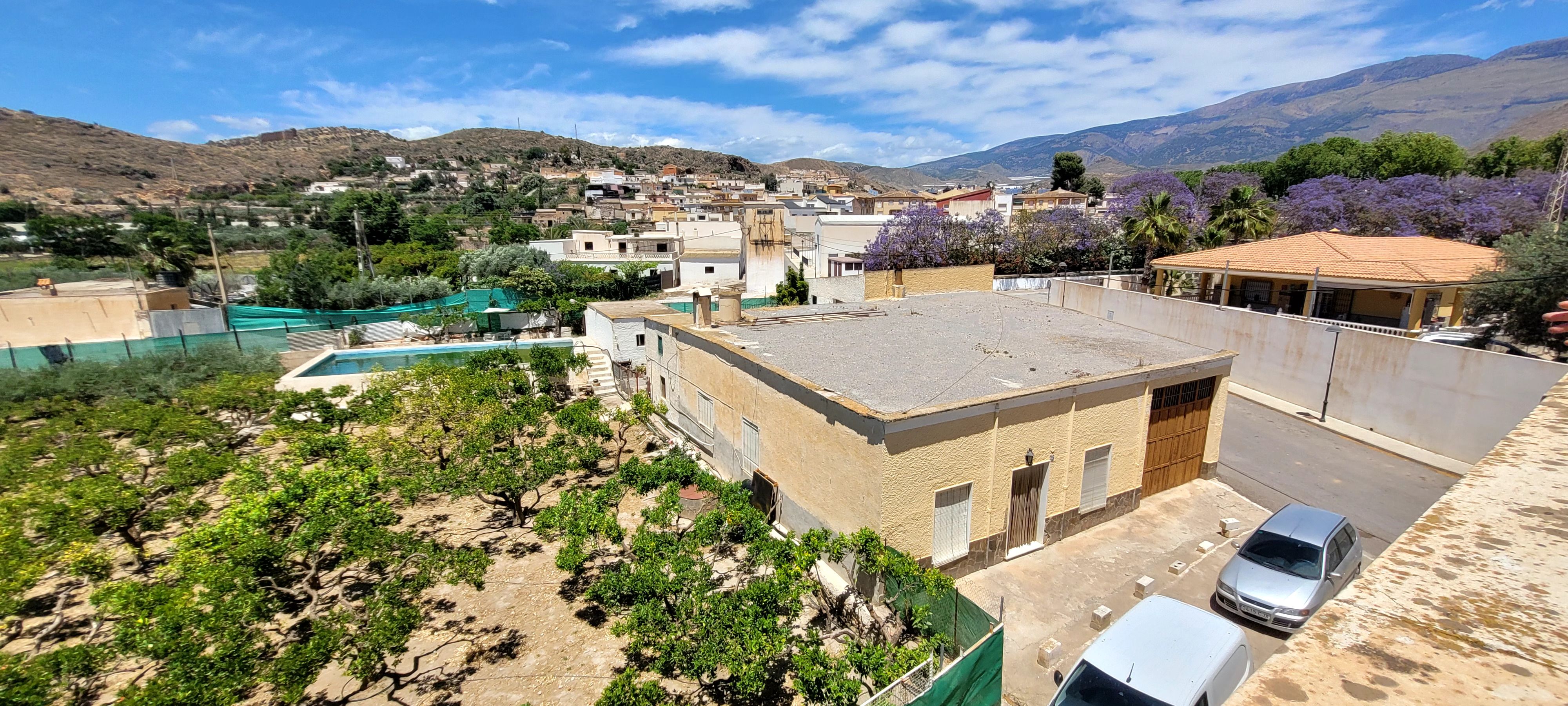 Vista exterior de Finca rústica en venda en Berja amb Jardí privat, Terrassa i Piscina
