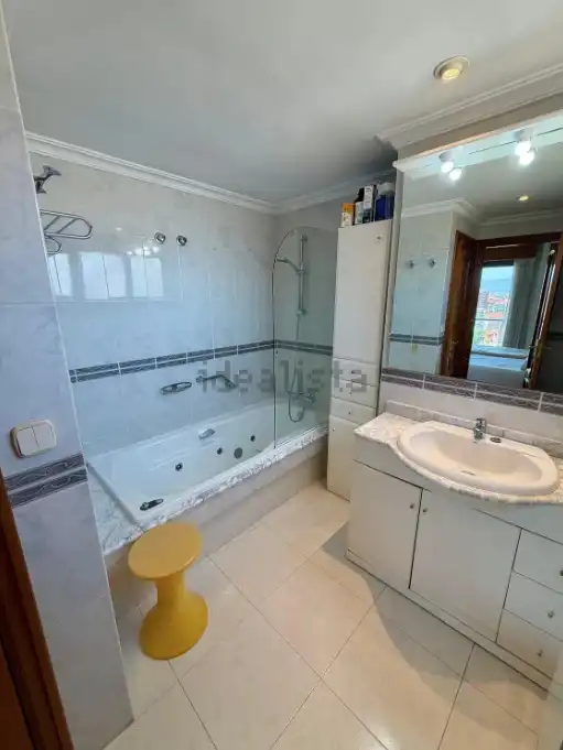 Piso con ascensor en venta en Centro Urbano, imagen 4
