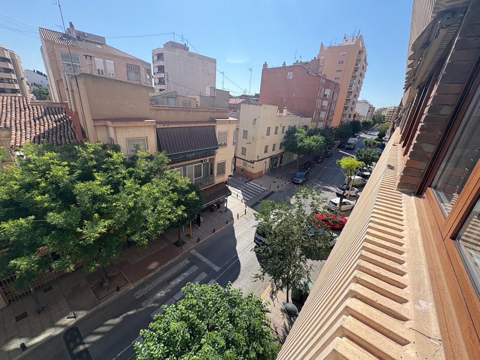 Vista exterior de Pis de lloguer en Almansa amb Calefacció i Terrassa