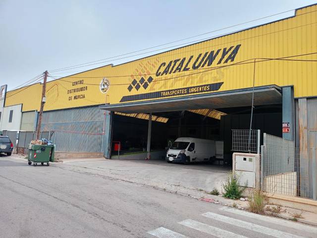 Nave industrial en Venta en Calle LIMA(SERRETA), 4 en El Llano