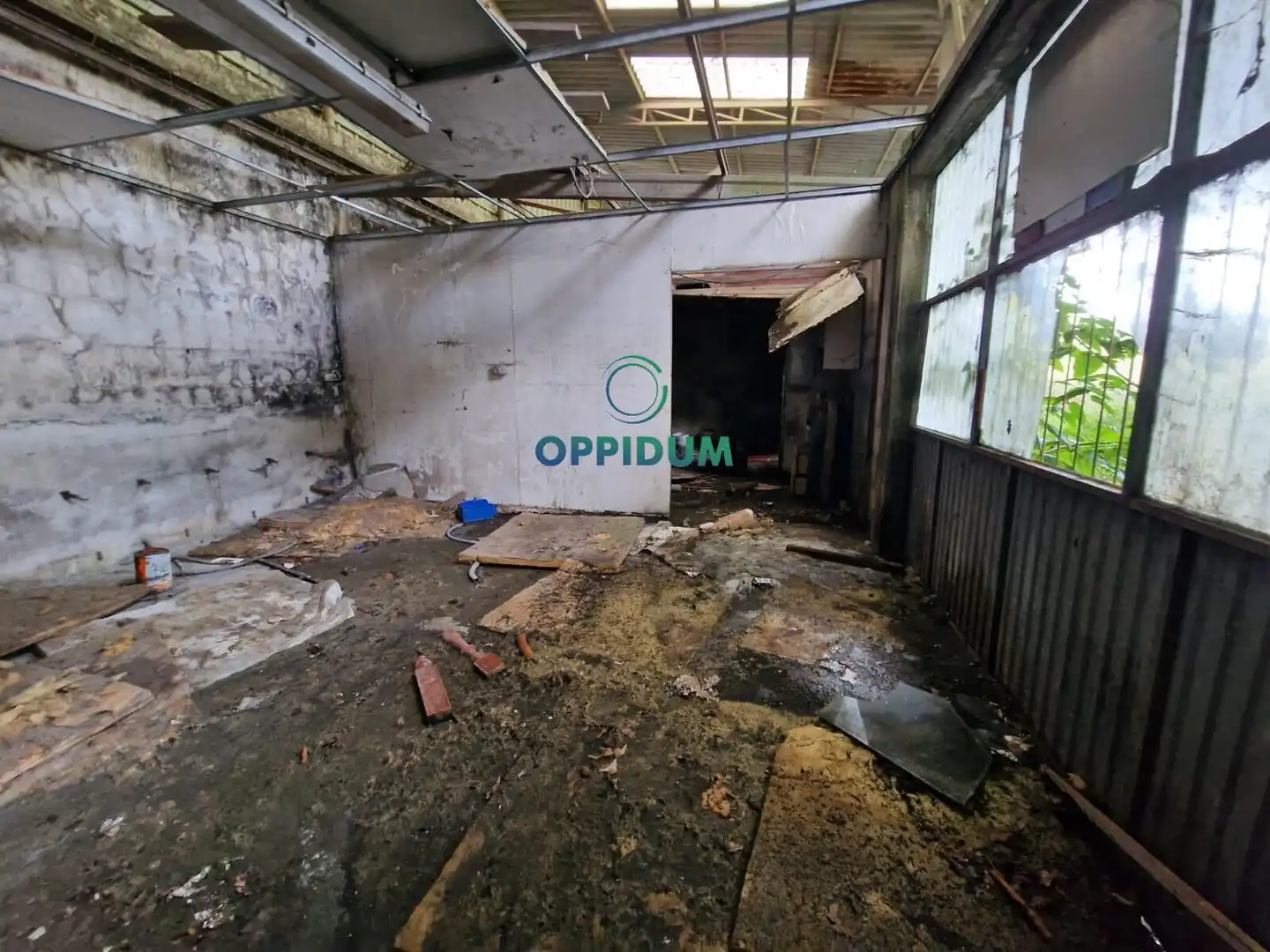 Industrial buildings for sale in Touro