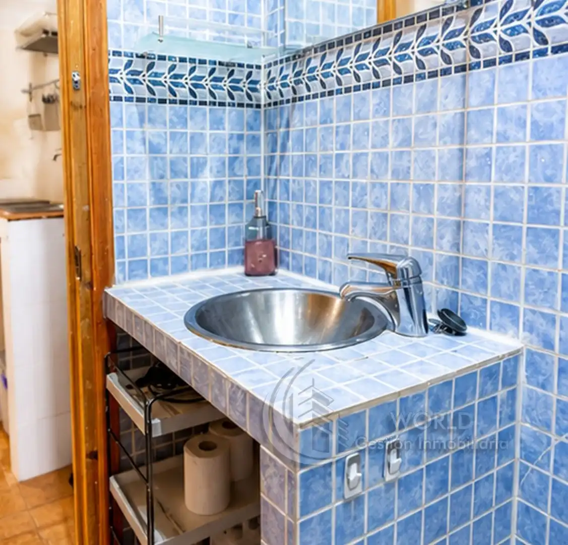 Baño de Piso en venta en Madrid con Aire acondicionado, Calefacción y Jardín privado