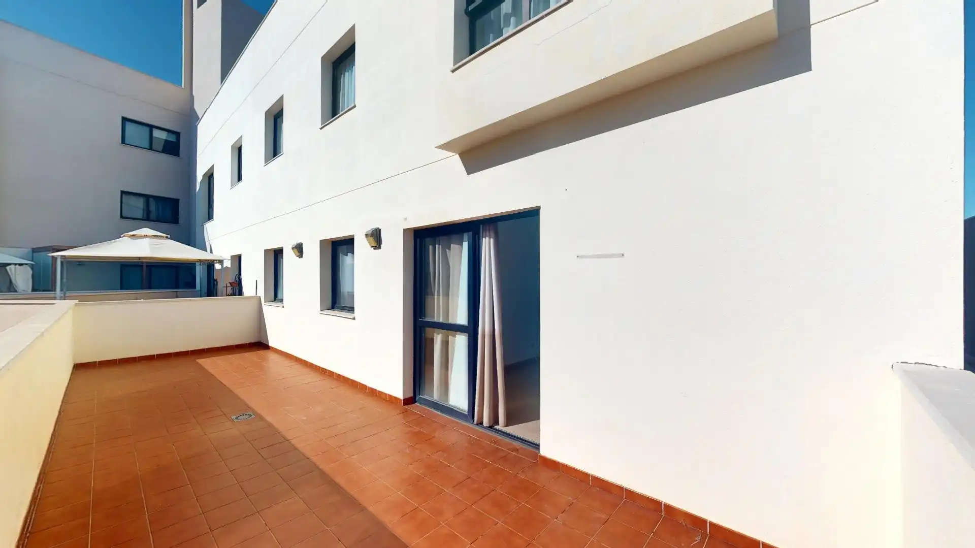 Außenansicht von Wohnung zur Miete in Granadilla de Abona mit Terrasse