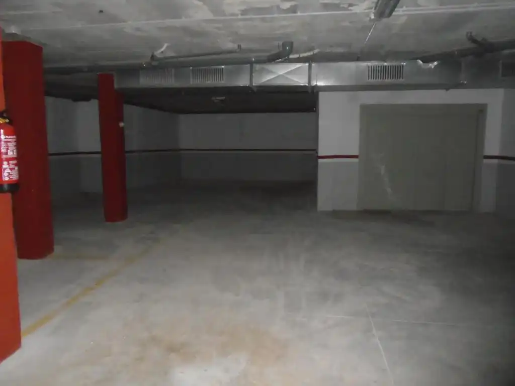 Parkplatz von Garage zum Verkauf in Santa Bàrbara