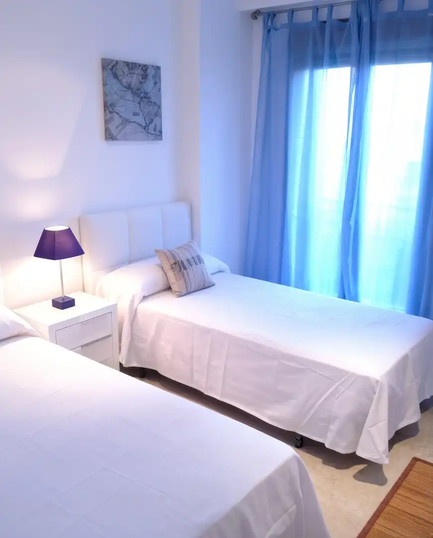 Apartment with terrace for sale in Puerto de Sotogrande - La Marina, imagen 6
