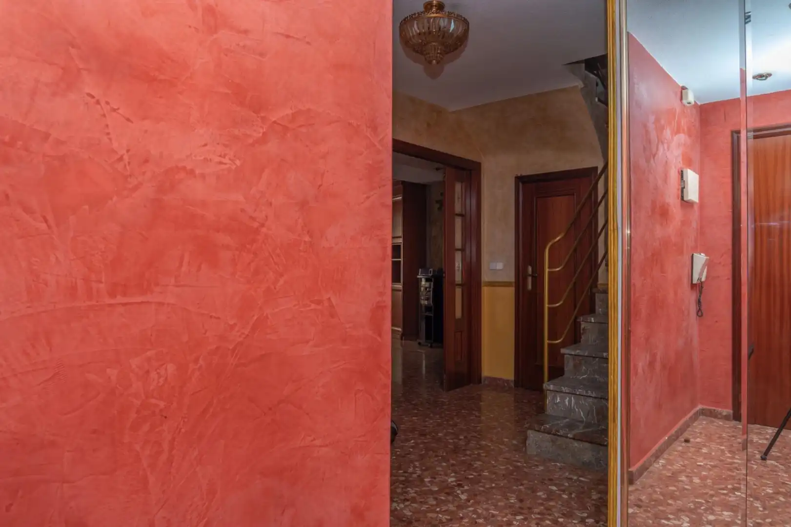 Duplexes for sale in Xirivella  with Air Conditioner