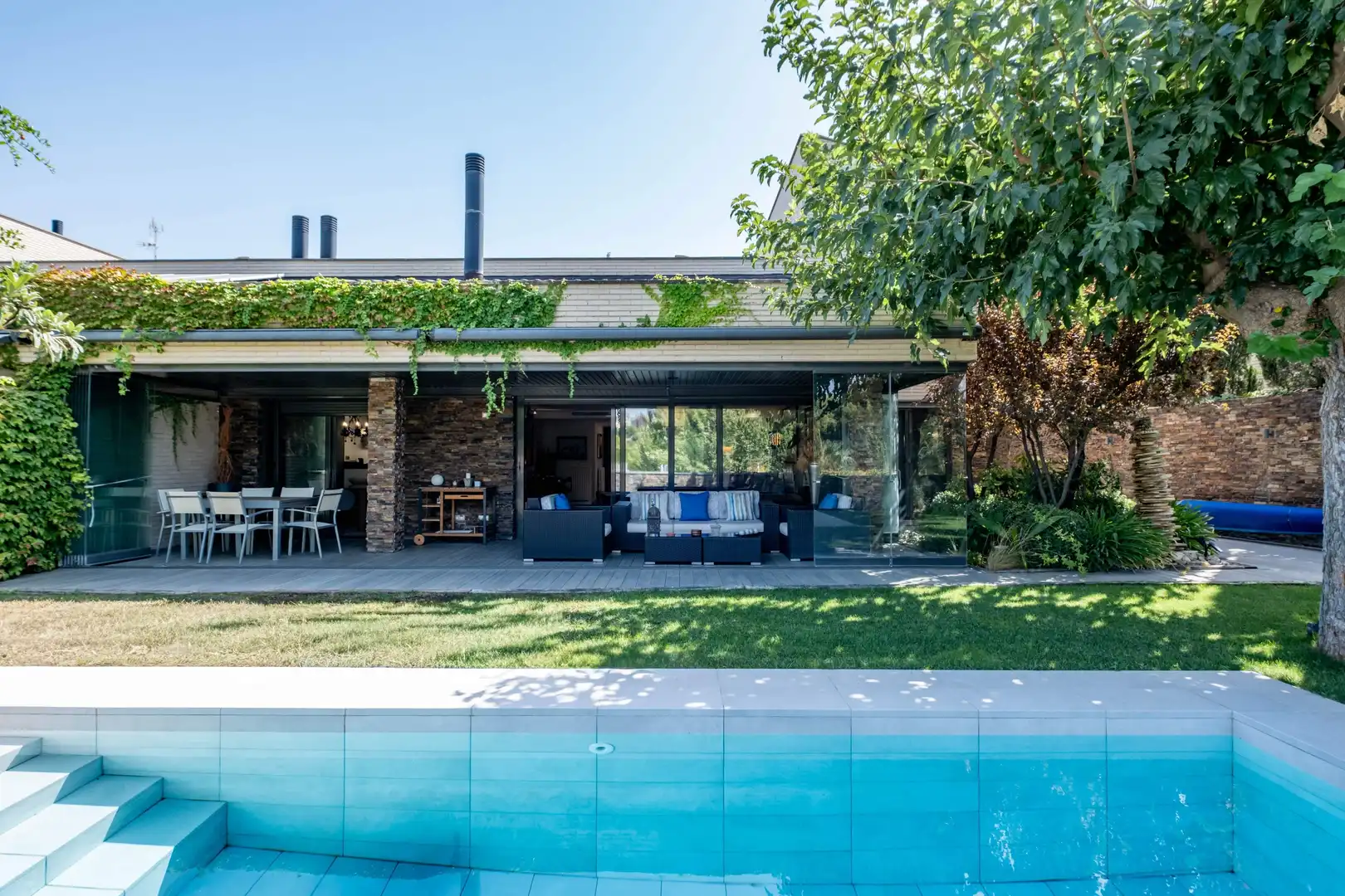 Casa aparellada amb piscina en venda a Camino FUENTE DE LA JUNQUERA