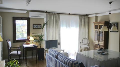 Foto 2 de Apartamento de alquiler en Ricardo Soriano, Málaga