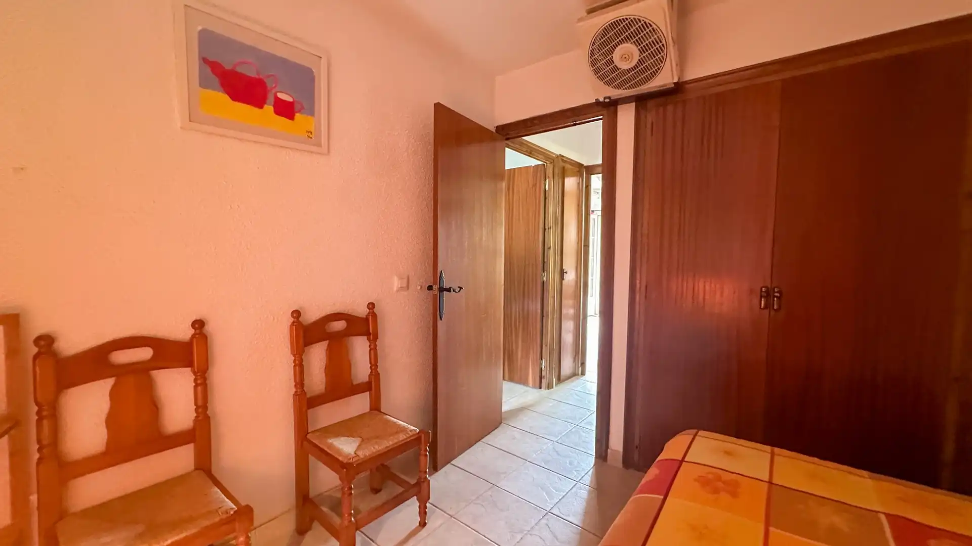 Dormitori de Casa adosada en venda en Orihuela amb Jardí privat, Terrassa i Traster