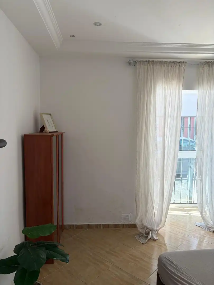 Dormitori de Planta baixa en venda en San Fernando amb Aire condicionat