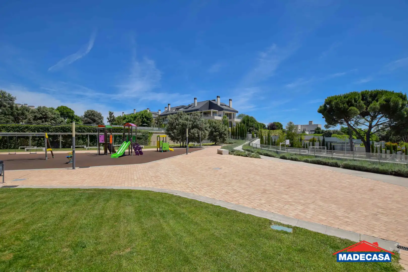 Jardín de Ático en venta en Pozuelo de Alarcón con Aire acondicionado, Calefacción y Jardín privado