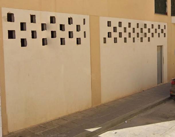 Local comercial en Alquiler en Calle Pintor Navarrete Camacho, 4 en Baza