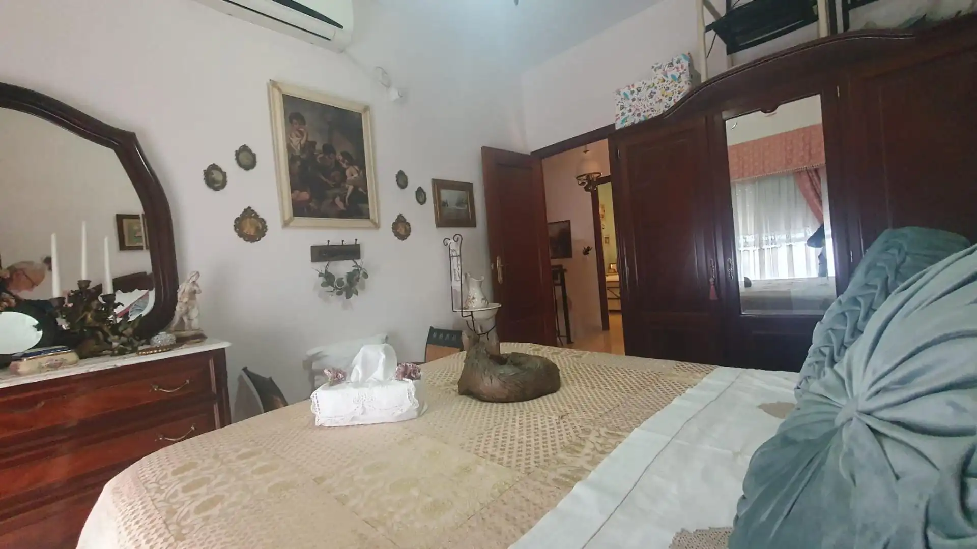 Habitación de Casa adosada en venta en Camas con Aire acondicionado, Terraza y Trastero