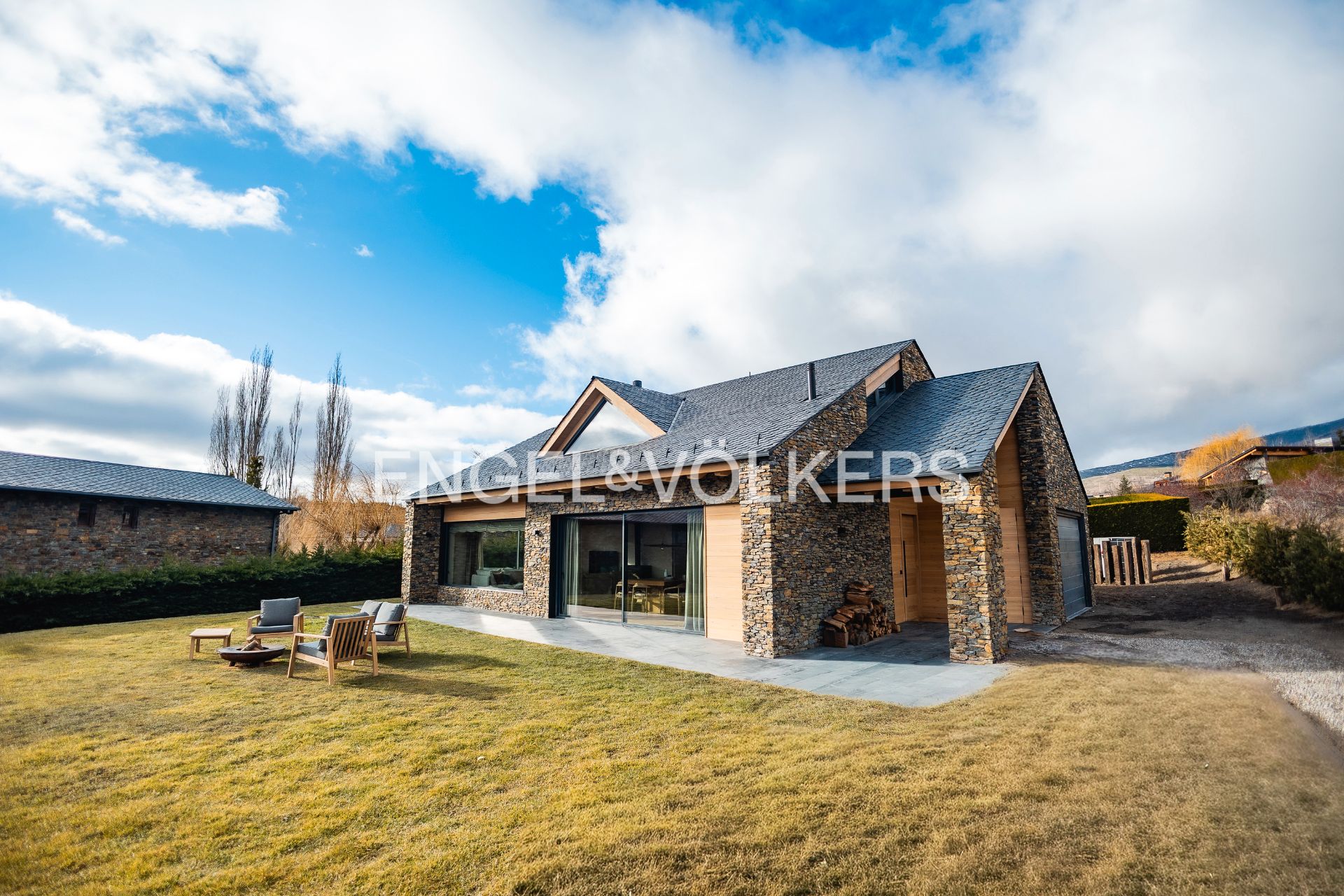 Vista exterior de Casa o chalet de alquiler en Guils de Cerdanya con Calefacción, Jardín privado y Parquet