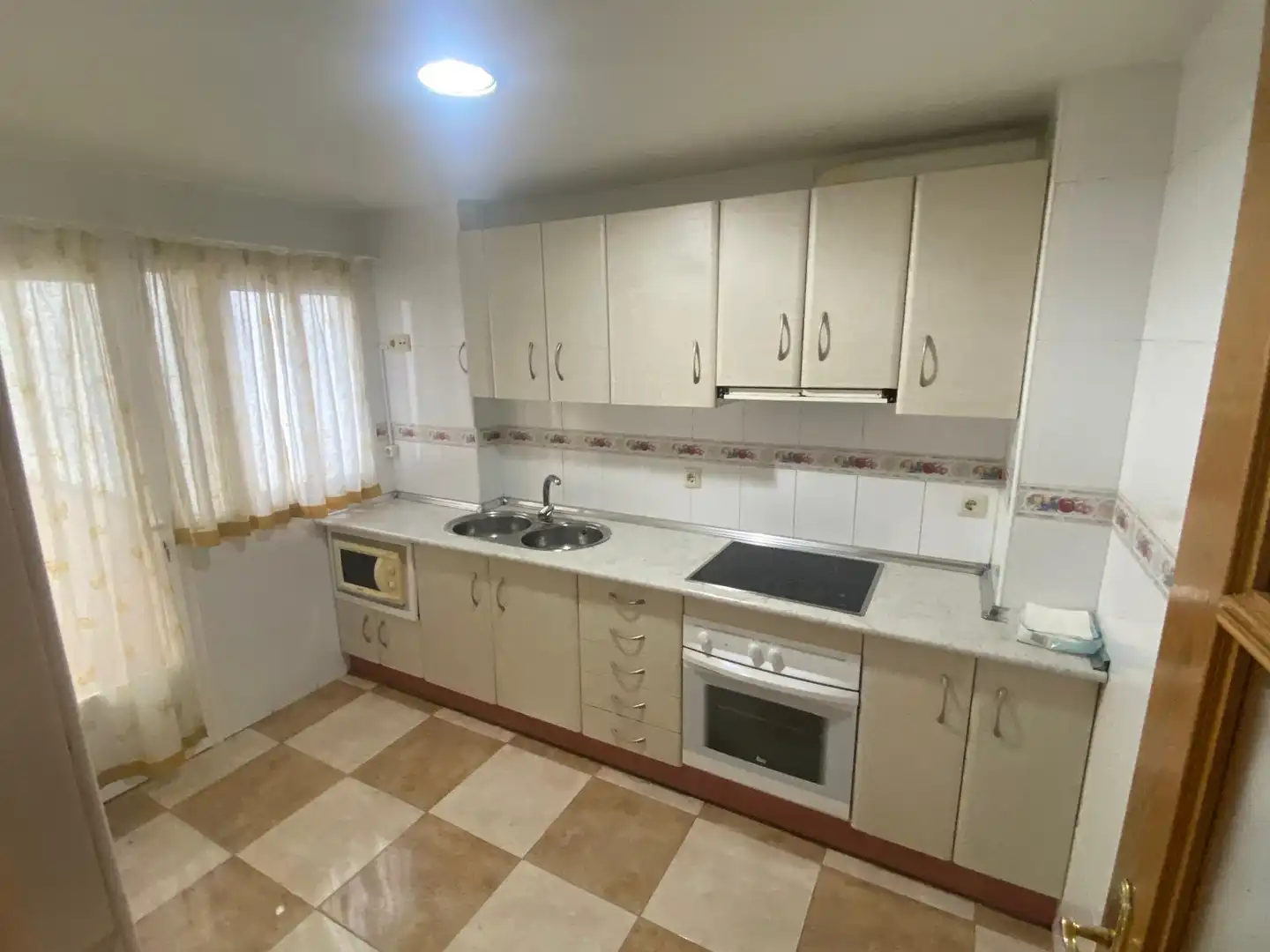 Cuina de Pis en venda en Ciudad Real amb Aire condicionat i Terrassa