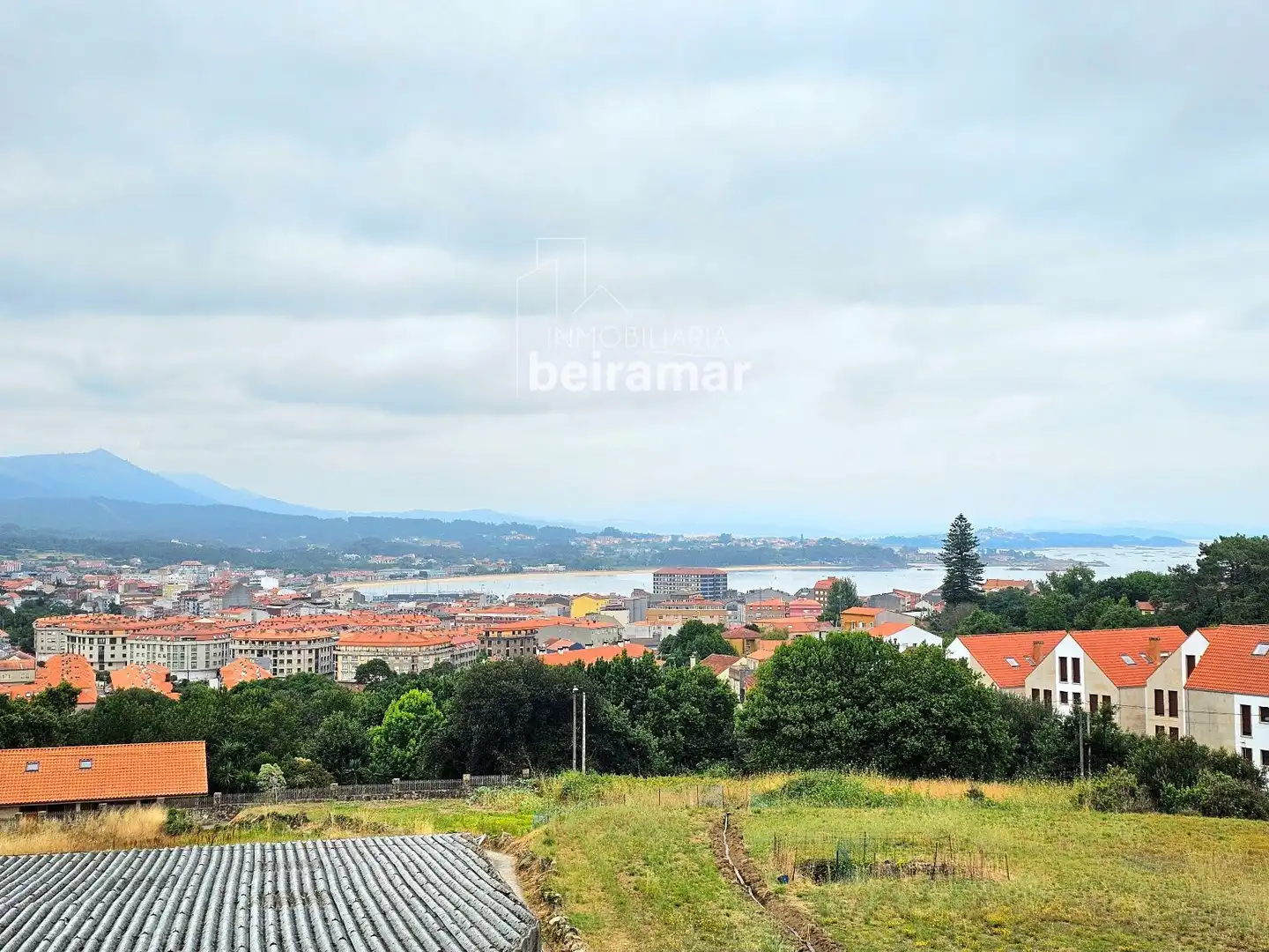 Piso en venta en Ribeira con Calefacción y Trastero