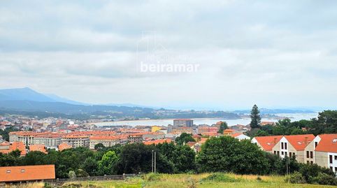 Amplia vivienda para reformar en A Mamoa, Ribeira