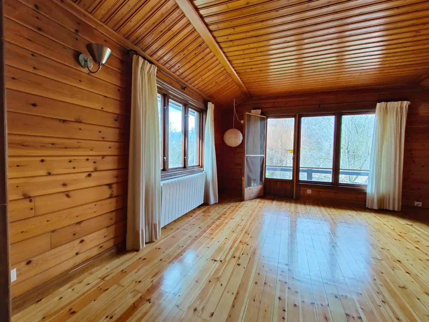 Sala d'estar de Casa o xalet en venda en Camprodon amb Jardí privat, Parquet i Terrassa