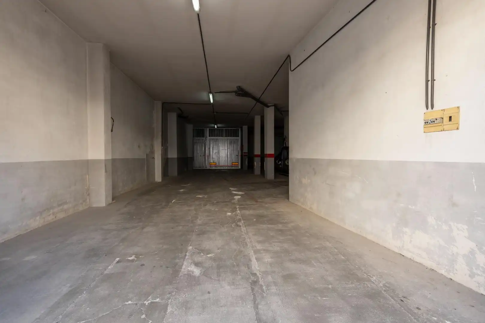 Wohnung zum Verkauf in Albolote mit Klimaanlage, Heizung und Balkon
