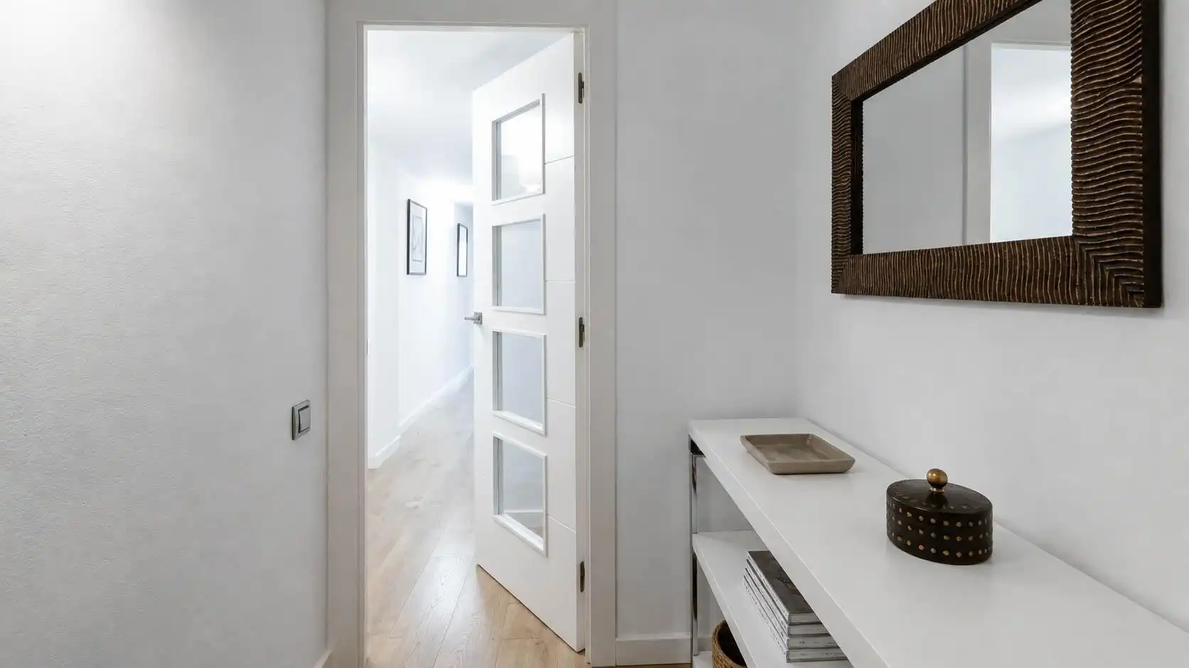 Wohnung zum Verkauf in Barcelona mit Klimaanlage, Heizung und Privatgarten