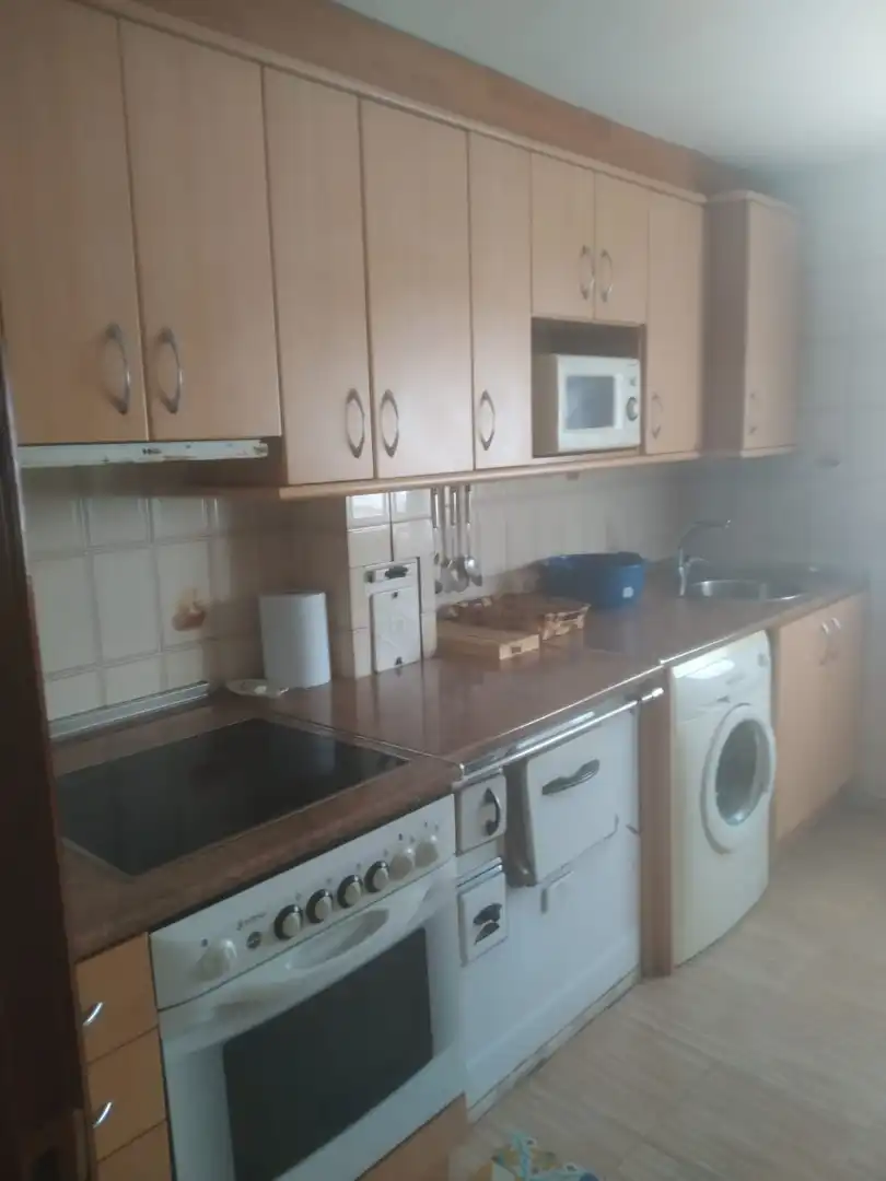 Küche von Einfamilien-Reihenhaus zum Verkauf in Belorado mit Heizung, Terrasse und Abstellraum