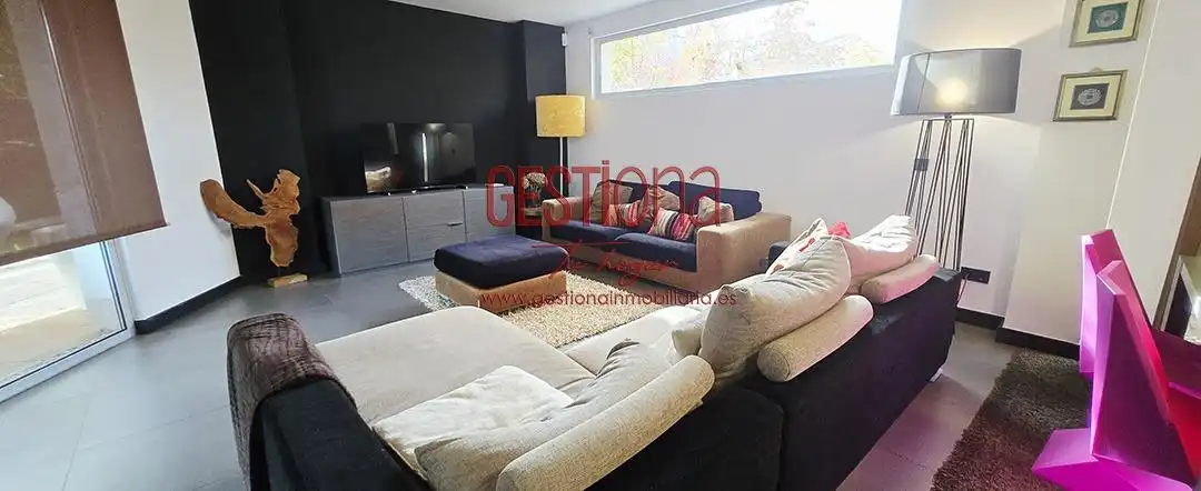 Living room of Houses for sale in Santa Cruz de Bezana  with Private garden, Terrace and Furnished