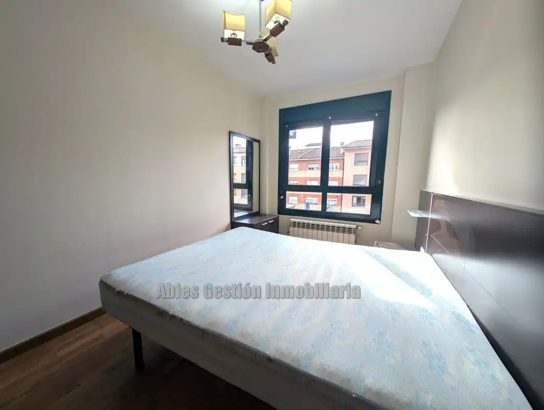 Habitación de Piso de alquiler en Siero con Calefacción, Parquet y Trastero