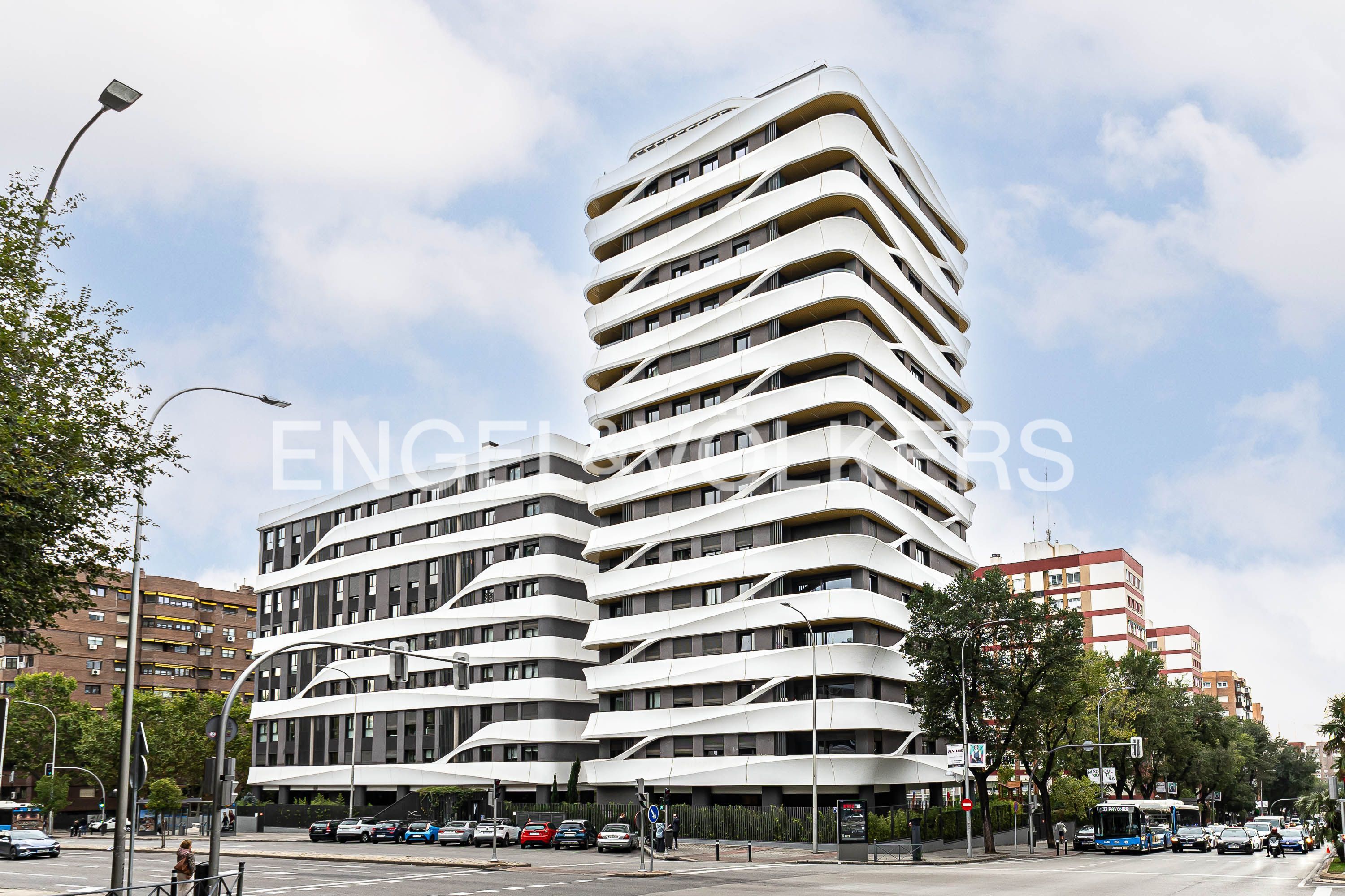 Vista exterior de Apartamento en venta en Rivas-Vaciamadrid con Aire acondicionado, Calefacción y Jardín privado