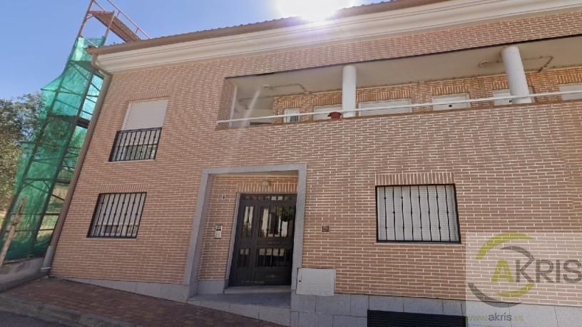 Vista exterior de Planta baixa en venda en Villamantilla amb Terrassa i Piscina comunitària