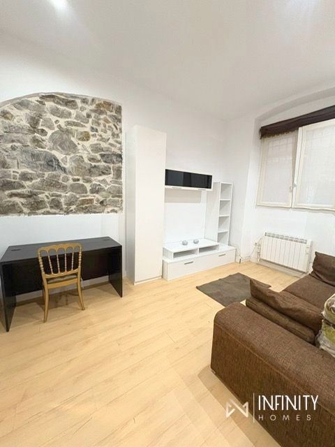 Living room of Flat to rent in Bilbao   with Heating