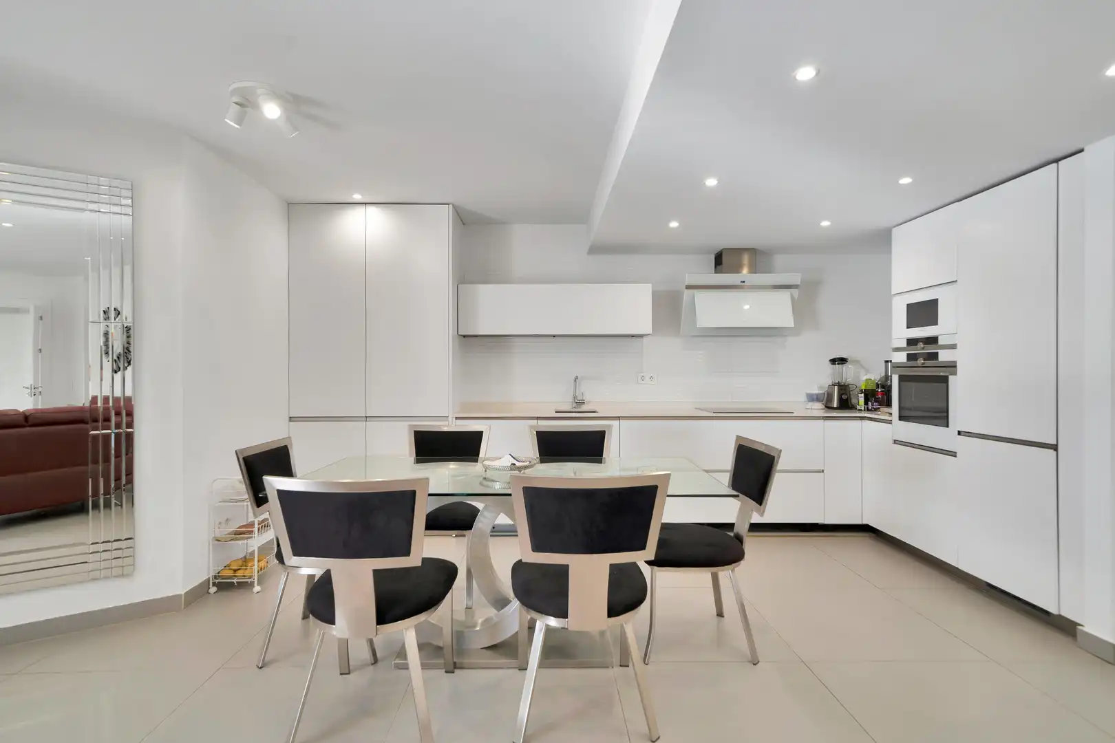 Cocina de Apartamento en venta en Marbella con Calefacción, Terraza y Piscina comunitaria